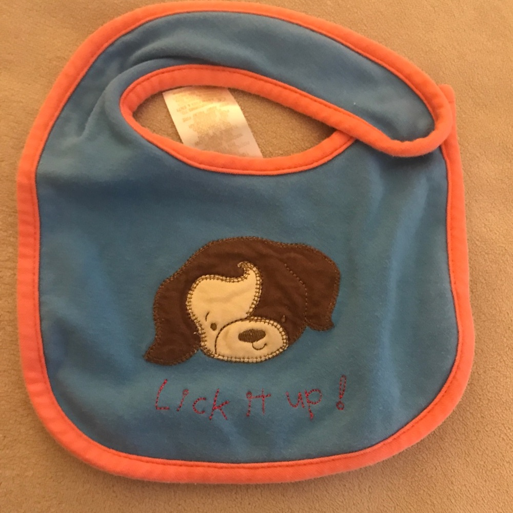 ⭐️ 4/ $10 Bunnies on the Bay Dog Bib